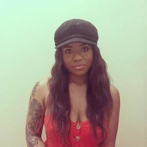 Meet your Posher, Kim